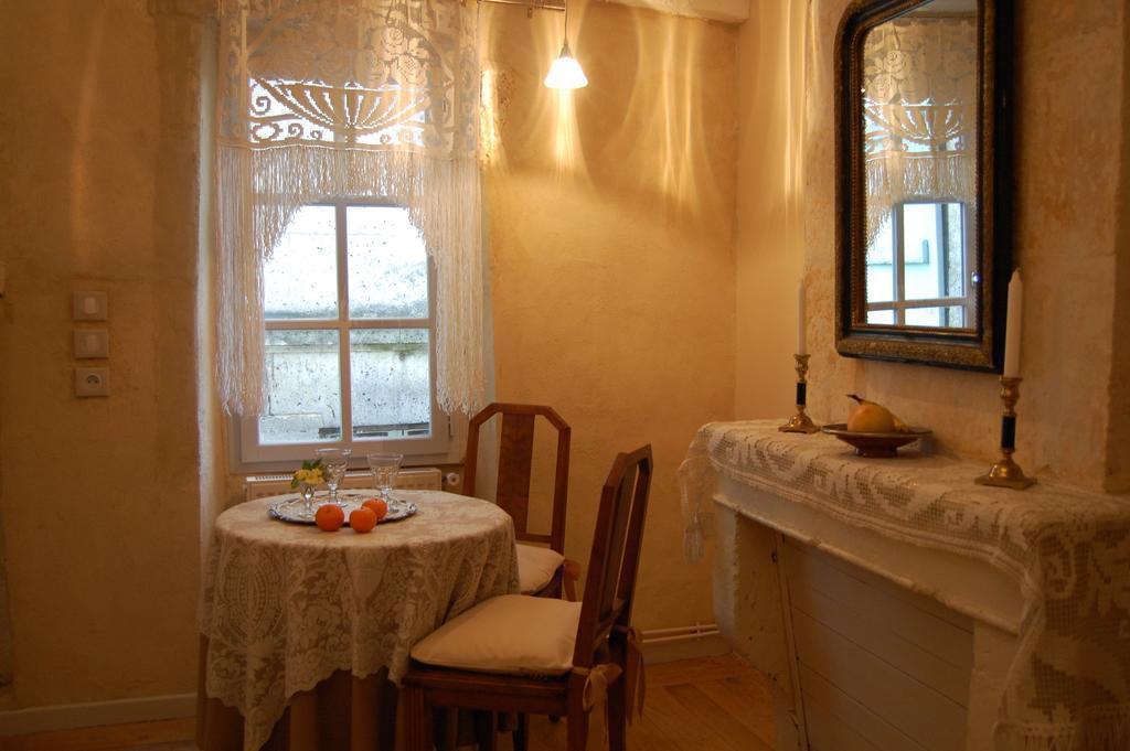 Jardins Secrets Acomodação com café da manhã Angoulême Quarto foto